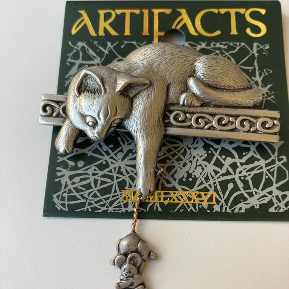 Artifacts cat and mouse brooch - Picture 1 of 3